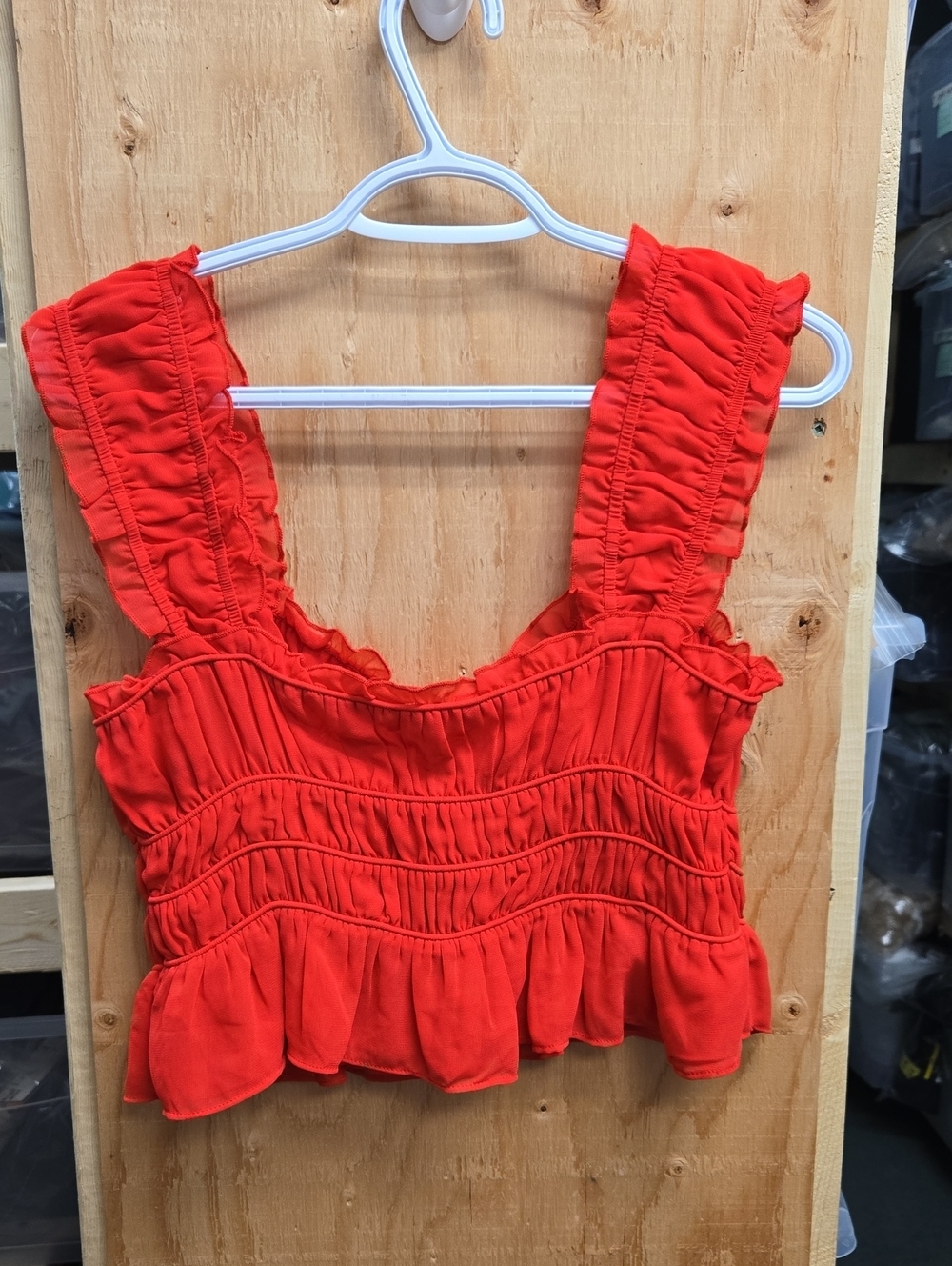 ASTR The Label Size S Red Cropped Ruffle Top - Picture 2 of 5
